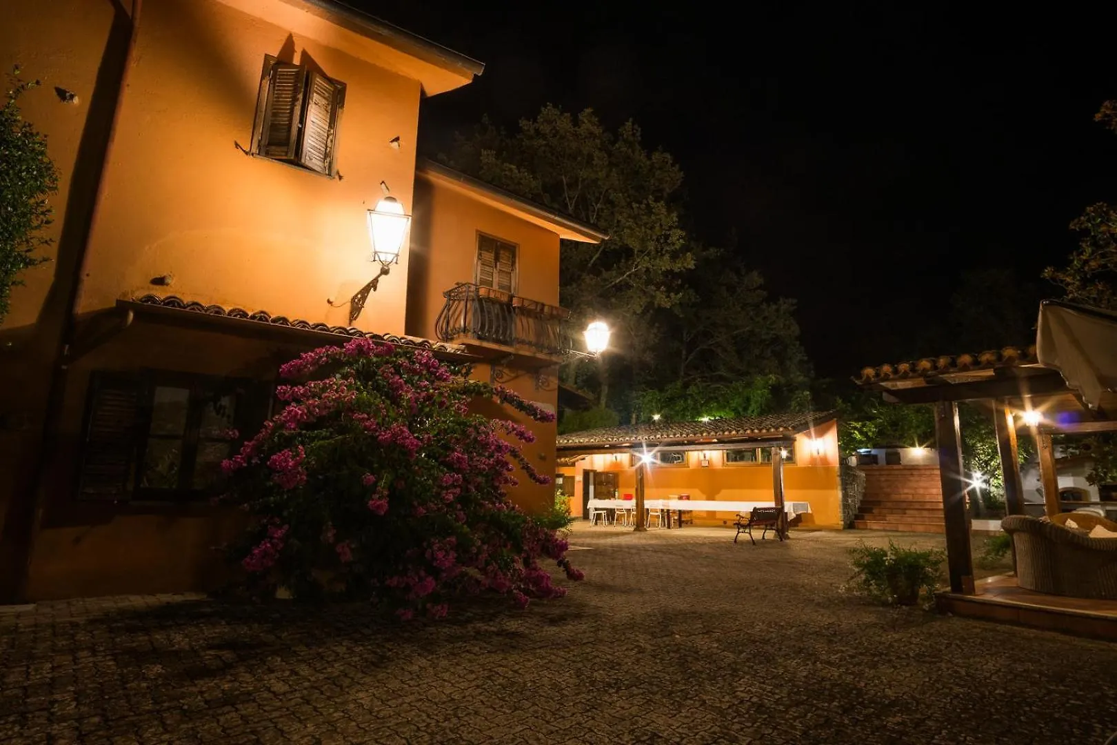 Il Borgo Nel Bosco Villa Canterano 0*,